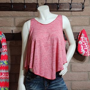 NWT BORN PRIMITIVE Flowy Handkerchief Hem Workout Top Size M Color Heather Red